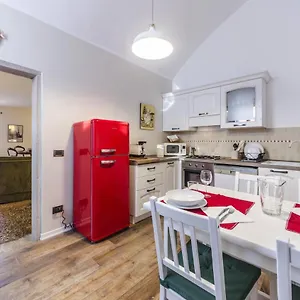 Maurizio House - Near The Train Station Venecia